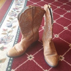 Ariat heritage boots